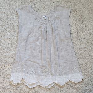 Lightweight, springy peasant blouse